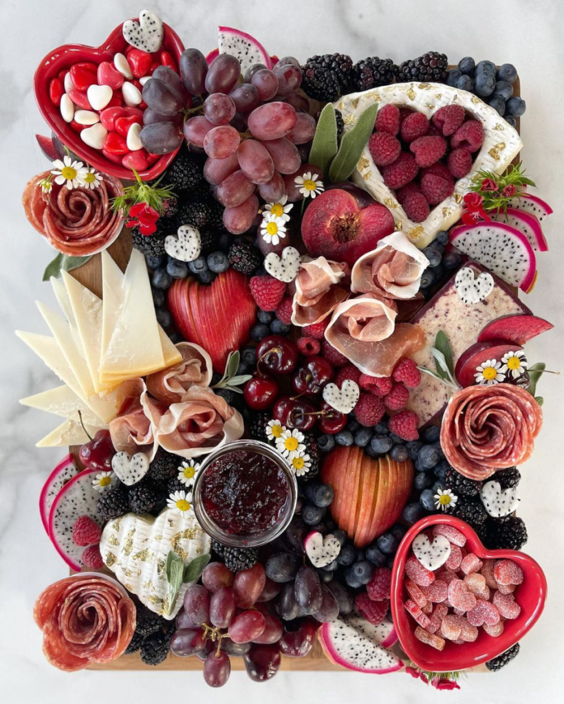 Valentines Day Board by Berry and the Boards @berryandtheboards
