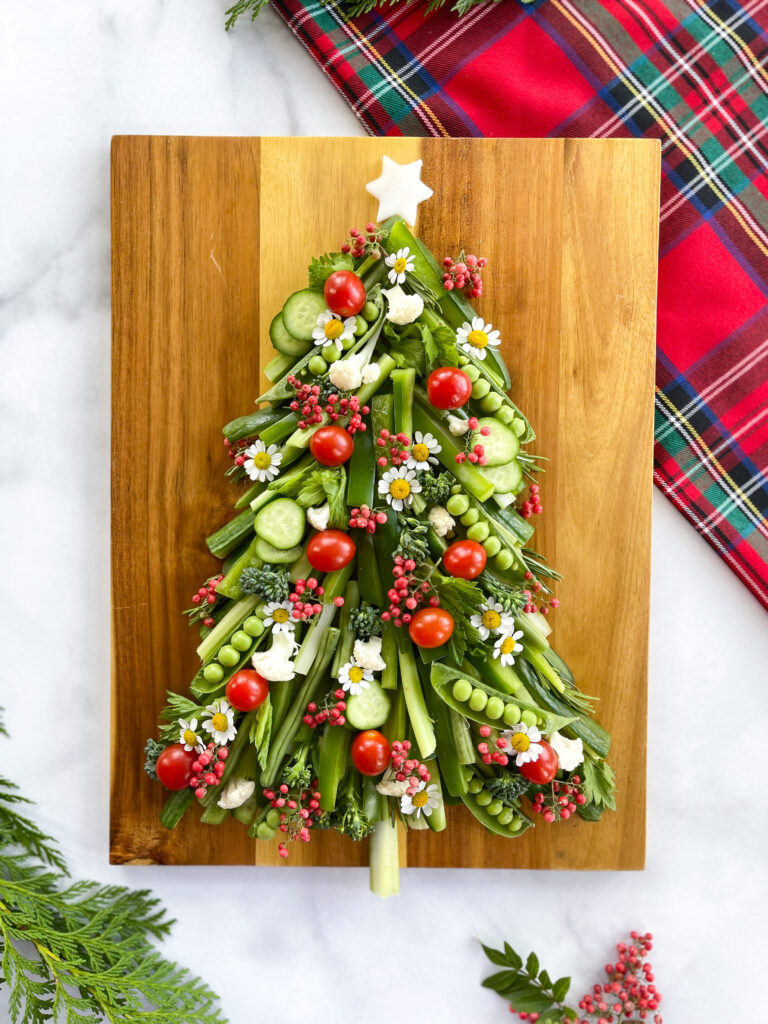 Berry and the Boards Crudites Christmas Tree @berryandtheboards